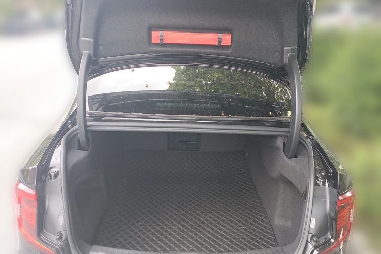 Used Volvo S90 2024 B5 Zhiyuan Luxury Edition Trunk