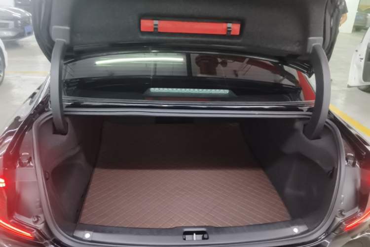 Used Volvo S90 2024 B5 Zhiyi Luxury Edition Trunk