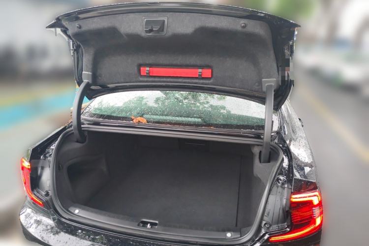 Used Volvo S90 2024 B5 Zhiyi Luxury Edition Trunk