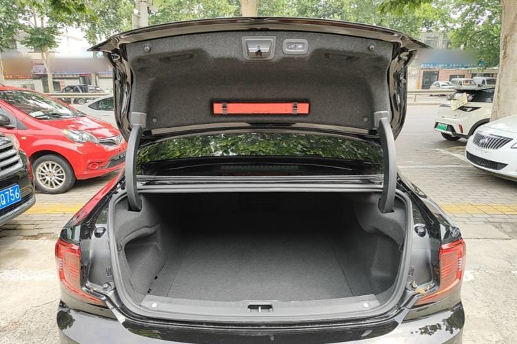 Used Volvo S90 2024 B5 Zhiyuan Luxury Edition Trunk