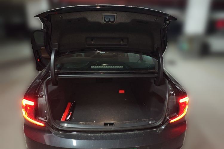 Used Volvo S90 2024 B5 Zhiyi Luxury Edition Trunk