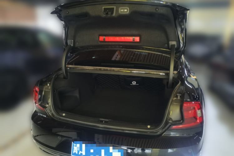 Used Volvo S90 2024 B5 Zhiyuan Luxury Edition Trunk