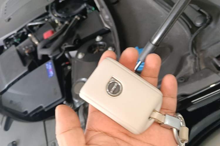 Used Volvo S90 2024 B5 Zhiyuan Luxury Edition Vehicle Key
