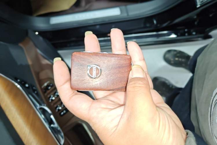 Used Volvo S90 2024 B5 Zhiyi Luxury Edition Vehicle Key