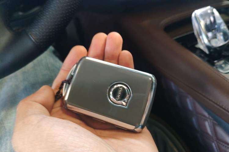 Used Volvo S90 2024 B5 Zhiyuan Luxury Edition Vehicle Key