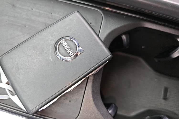 Used Volvo S90 2024 B5 Zhiyuan Luxury Edition Vehicle Key