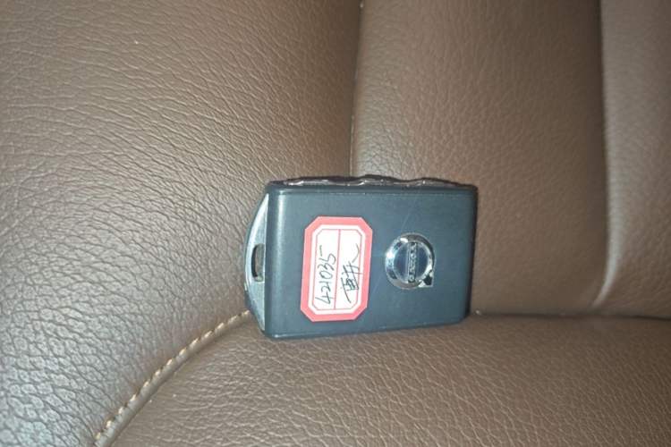 Used Volvo S90 2024 B5 Zhiyi Luxury Edition Vehicle Key