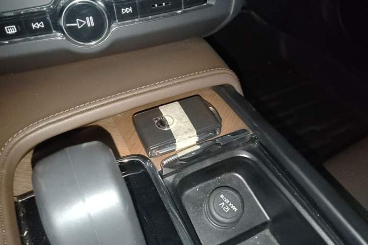 Used Volvo S90 2024 B5 Zhiyi Luxury Edition Vehicle Key