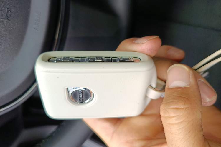 Used Volvo S90 2024 B5 Zhiyi Luxury Edition Vehicle Key