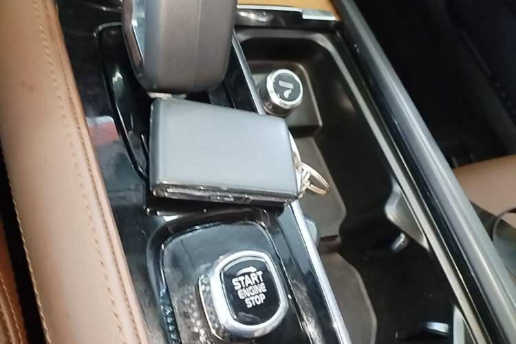 Used Volvo S90 2024 B5 Zhiyi Luxury Edition Vehicle Key