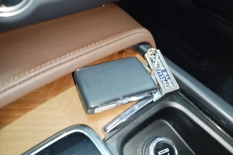 Used Volvo S90 2024 B5 Zhiyi Luxury Edition Vehicle Key