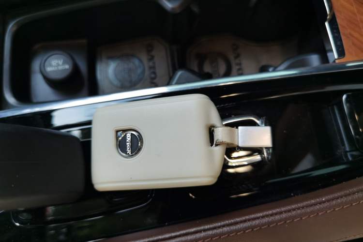 Used Volvo S90 2024 B5 Zhiyi Luxury Edition Vehicle Key