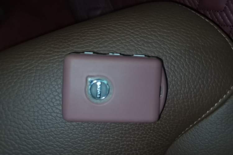 Used Volvo S90 2024 B5 Zhiyi Luxury Edition Vehicle Key