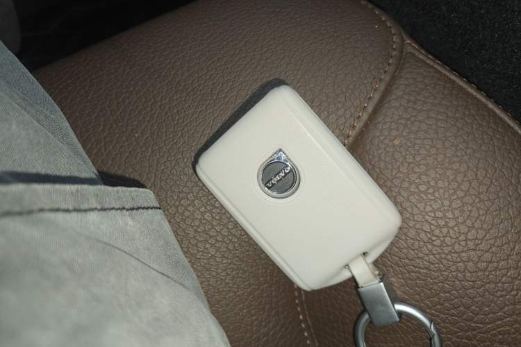 Used Volvo S90 2024 B5 Zhiyi Luxury Edition Vehicle Key
