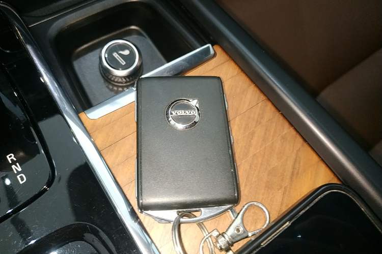 Used Volvo S90 2024 B5 Zhiyi Luxury Edition Vehicle Key
