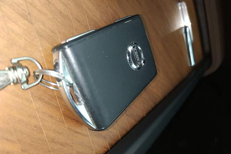 Used Volvo S90 2024 B5 Zhiyi Luxury Edition Vehicle Key