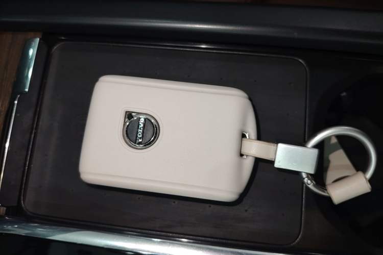 Used Volvo S90 2024 B5 Zhiyuan Luxury Edition Vehicle Key