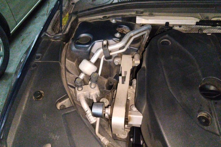 Used Volvo S90 2024 B5 Zhiyuan Luxury Edition Engine Bay Right