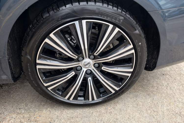 Used Volvo S90 2024 B5 Zhiyuan Luxury Edition Exterior 6