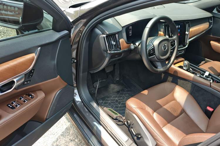 Used Volvo S90 2024 B5 Zhiyi Luxury Edition Driver Seat