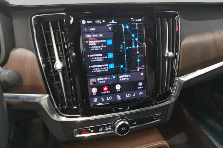 Used Volvo S90 2024 B5 Zhiyuan Luxury Edition Audio And AC Panel