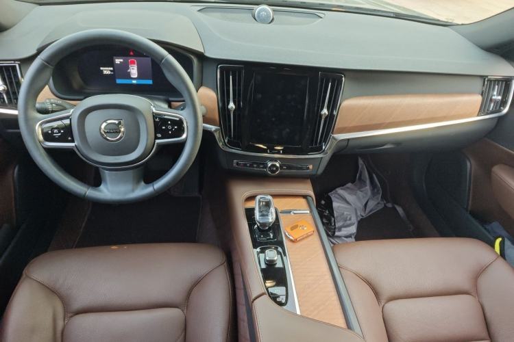 Used Volvo S90 2024 B5 Zhiyi Luxury Edition Center Console