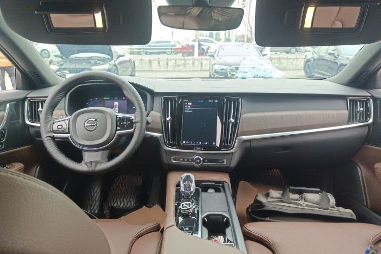Used Volvo S90 2024 B5 Zhiyuan Luxury Edition Center Console