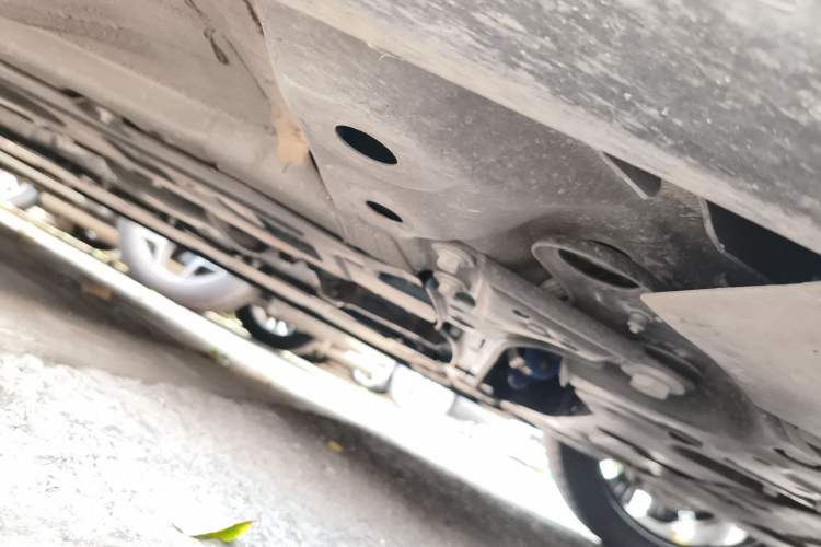 Used Volvo S90 2024 B5 Zhiyuan Luxury Edition Chassis Front Right