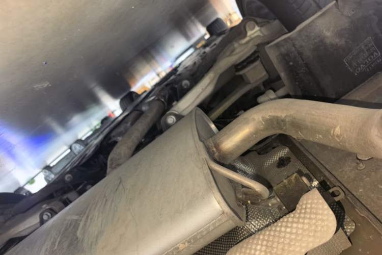 Used Volvo S90 2024 B5 Zhiyi Luxury Edition Chassis Rear Left