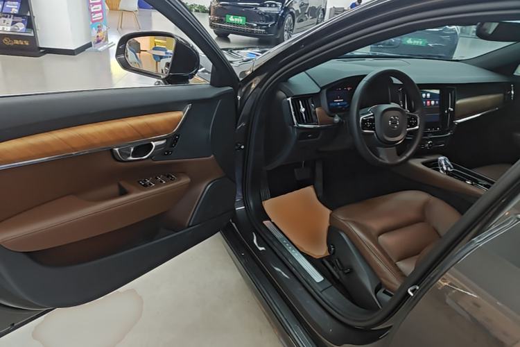 Used Volvo S90 2024 B5 Zhiyi Luxury Edition Driver Seat