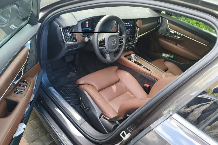 Used Volvo S90 2024 B5 Zhiyuan Luxury Edition Driver Seat