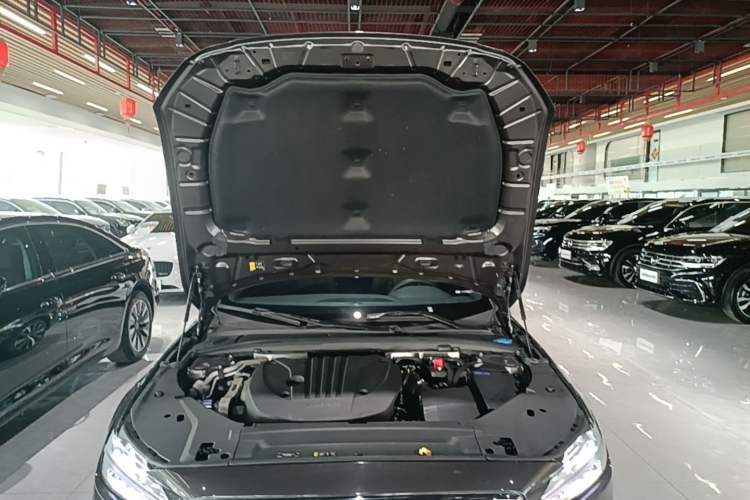 Used Volvo S90 2024 B5 Zhiyuan Luxury Edition Engine Bay