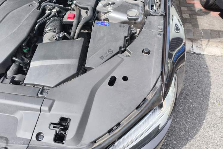 Used Volvo S90 2024 B5 Zhiyuan Luxury Edition Engine Bay Left