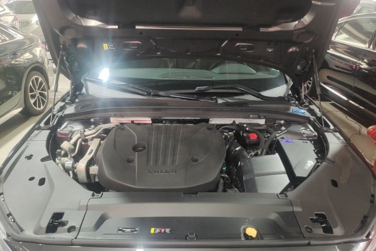 Used Volvo S90 2024 B5 Zhiyi Luxury Edition Engine Bay