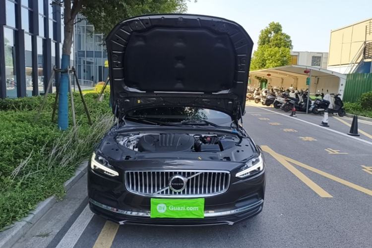 Used Volvo S90 2024 B5 Zhiyi Luxury Edition Engine Bay