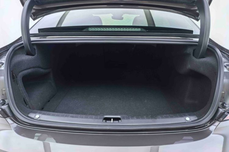 Used Volvo S90 2024 B5 Zhiyi Luxury Edition Exterior 2