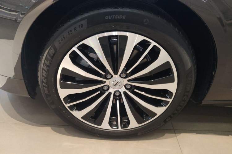 Used Volvo S90 2024 B5 Zhiyi Luxury Edition Exterior 4