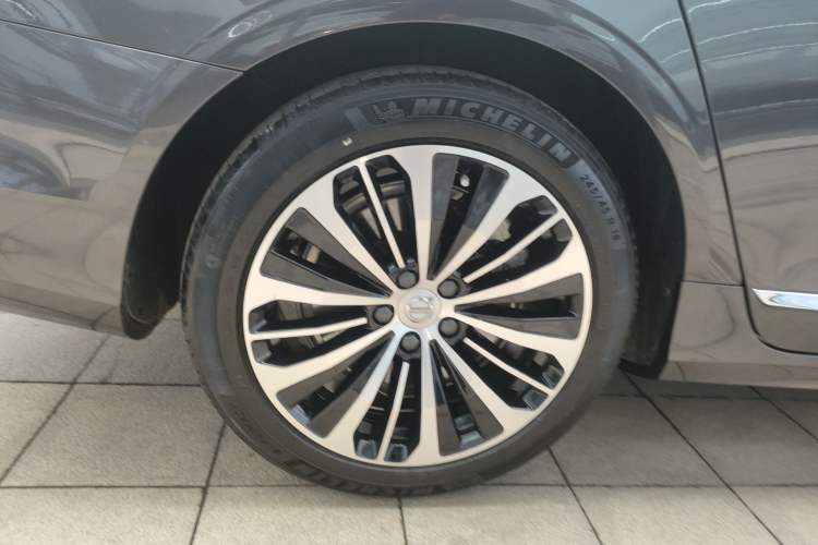 Used Volvo S90 2024 B5 Zhiyi Luxury Edition Exterior 8