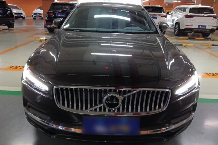 Used Volvo S90 2024 B5 Zhiyi Luxury Edition Front