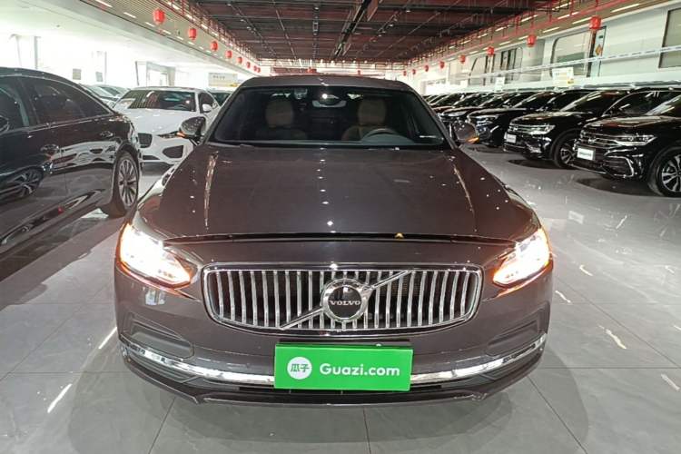 Used Volvo S90 2024 B5 Zhiyuan Luxury Edition Front