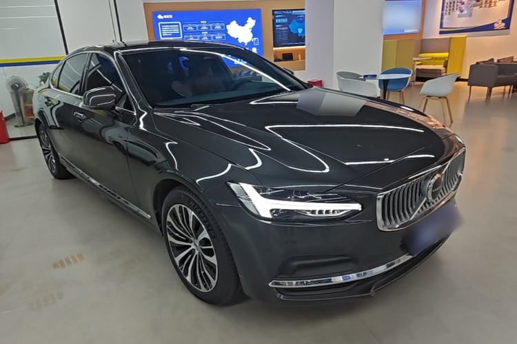 Used Volvo S90 2024 B5 Zhiyi Luxury Edition Front Right 45 Deg