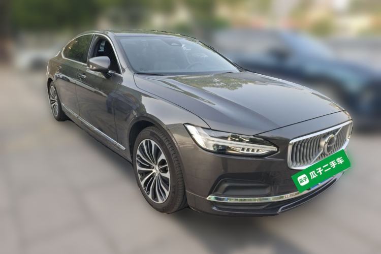 Used Volvo S90 2024 B5 Zhiyi Luxury Edition Front Right 45 Deg