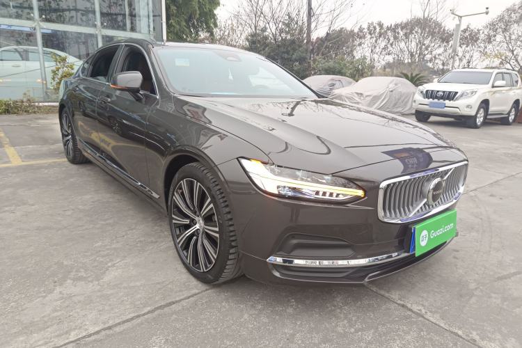 Used Volvo S90 2024 B5 Zhiyuan Luxury Edition Front Right 45 Deg