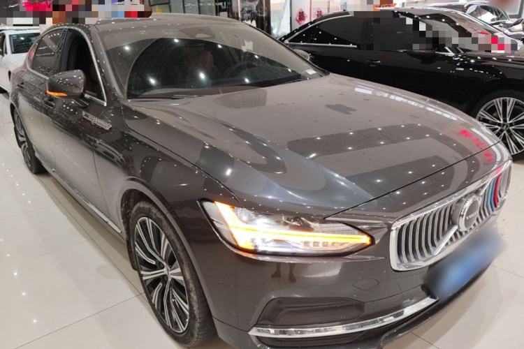 Used Volvo S90 2024 B5 Zhiyuan Luxury Edition Front Right 45 Deg