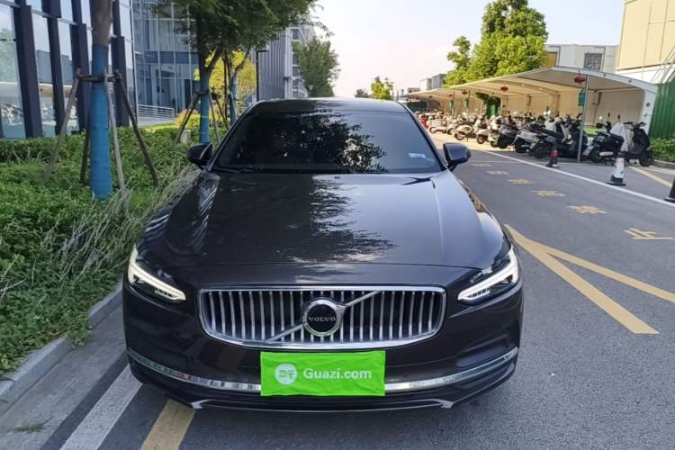 Used Volvo S90 2024 B5 Zhiyi Luxury Edition Front