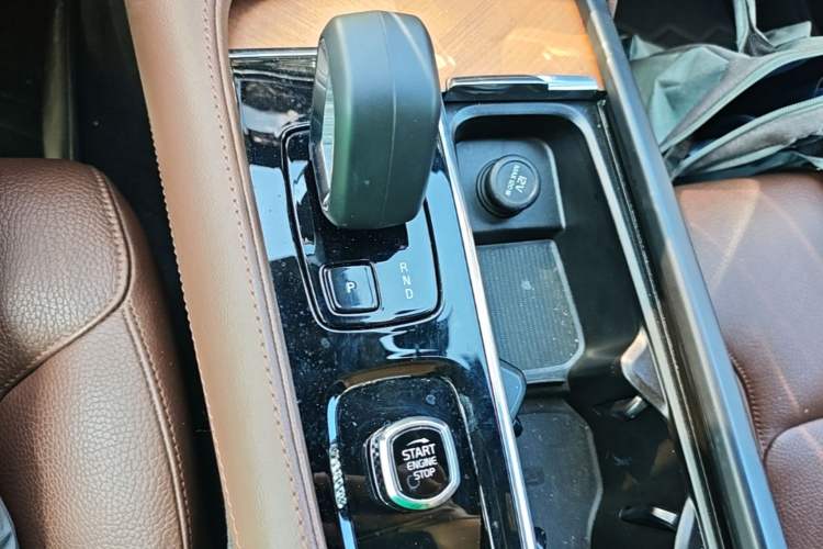 Used Volvo S90 2024 B5 Zhiyi Luxury Edition Gear Lever