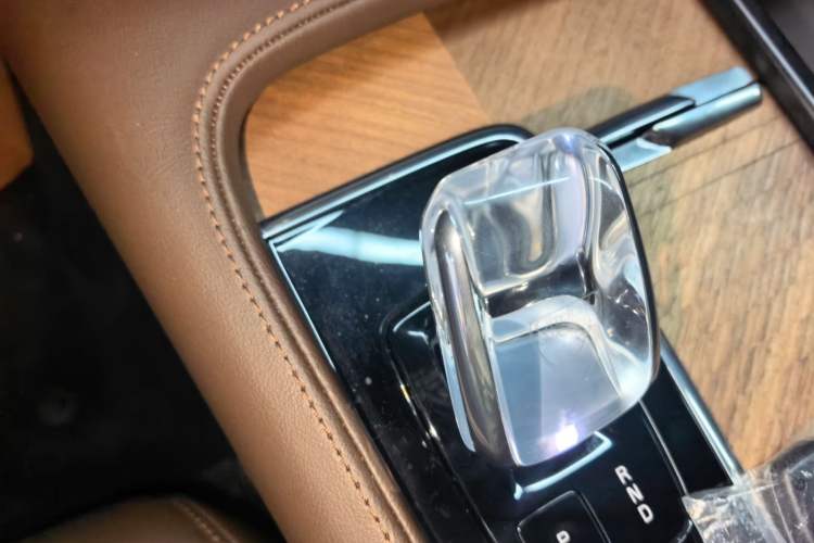 Used Volvo S90 2024 B5 Zhiyi Luxury Edition Gear Lever