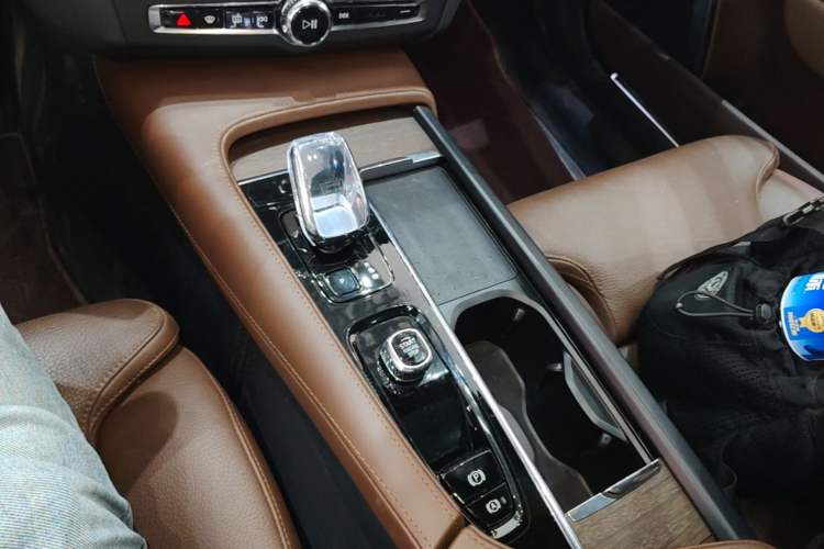 Used Volvo S90 2024 B5 Zhiyuan Luxury Edition Gear Lever