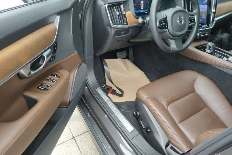 Used Volvo S90 2024 B5 Zhiyi Luxury Edition Interior 3