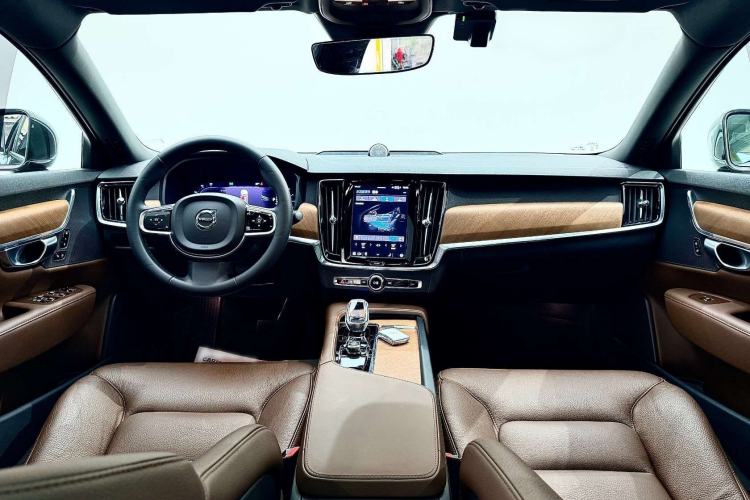 Used Volvo S90 2024 B5 Zhiyi Luxury Edition Interior 4